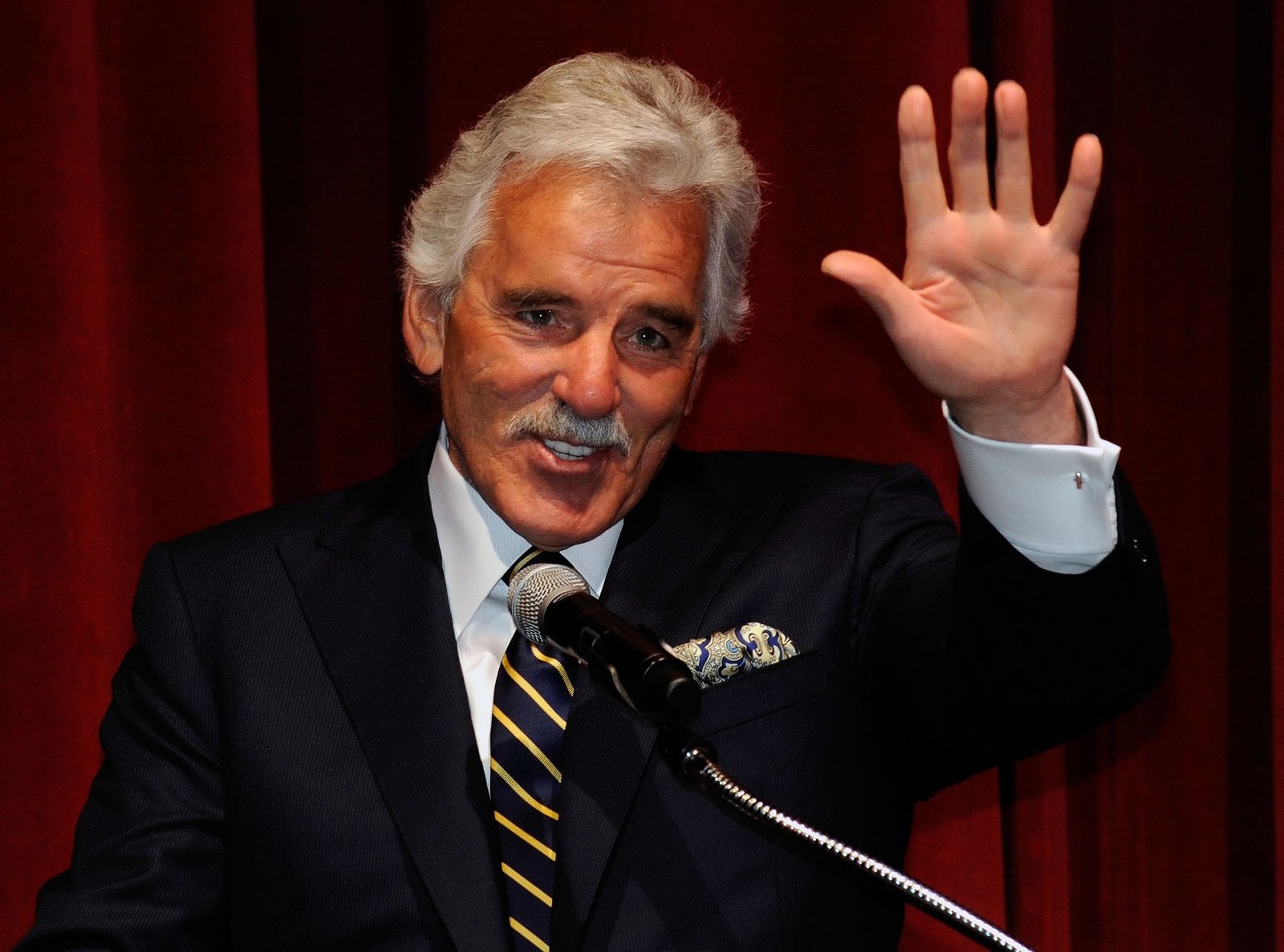 Dennis Farina